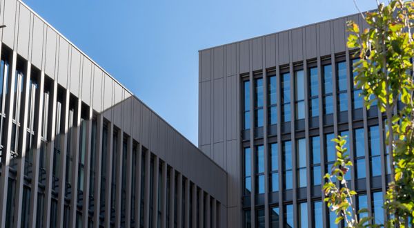 Für unsere Fassadenprojekte suchen wir einen Fassadenbauer als Baustellenleiter in Führungsposition